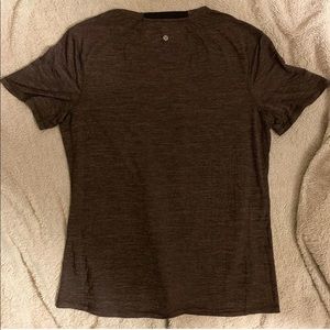 Men’s lululemon shirt